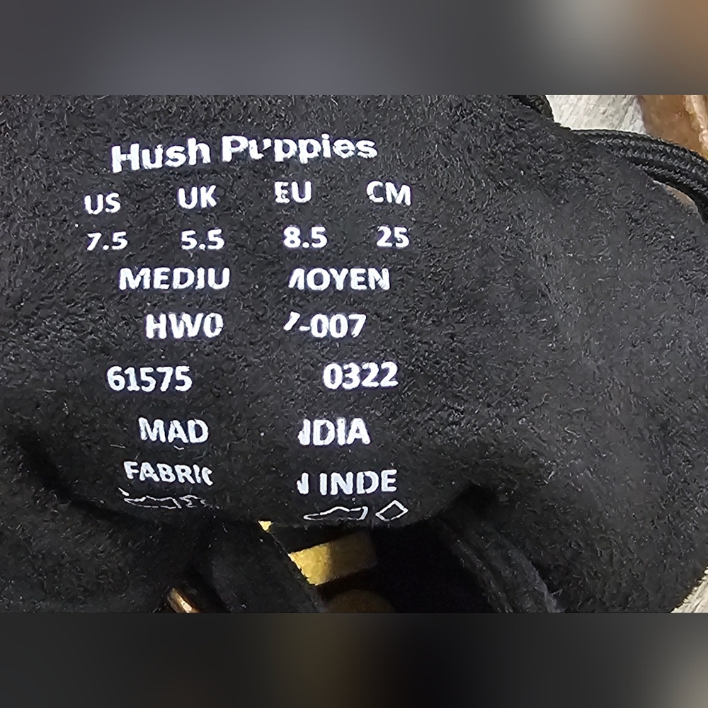 Hush Puppies Black Suede Moyen Chukka Lace Up Boot-Size 7.5 - Picture 10 of 10